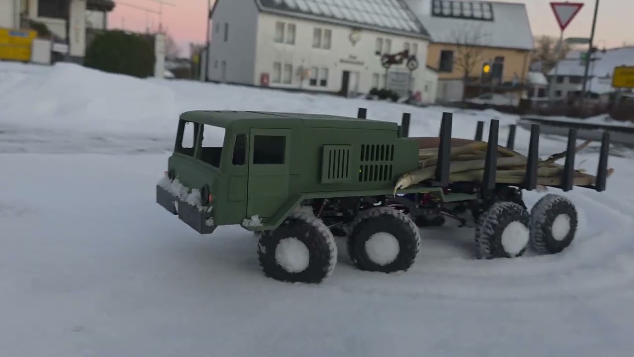 Scx24 8x8 MAZ-537 Snow drive 