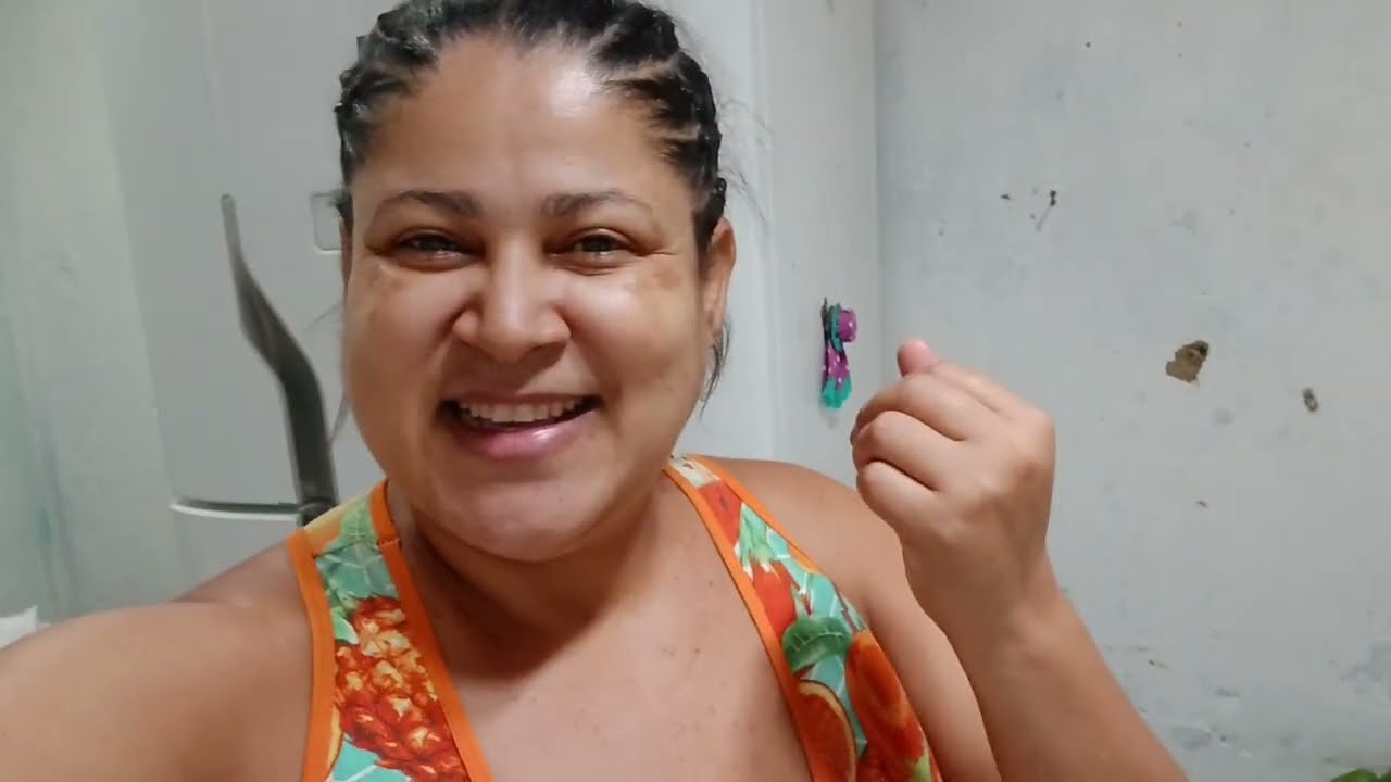 COMECEI O DIA ACORDEI CEDO FIZ UM BAIÃO PRO ALMOÇO E MIOJO PRA JANTA