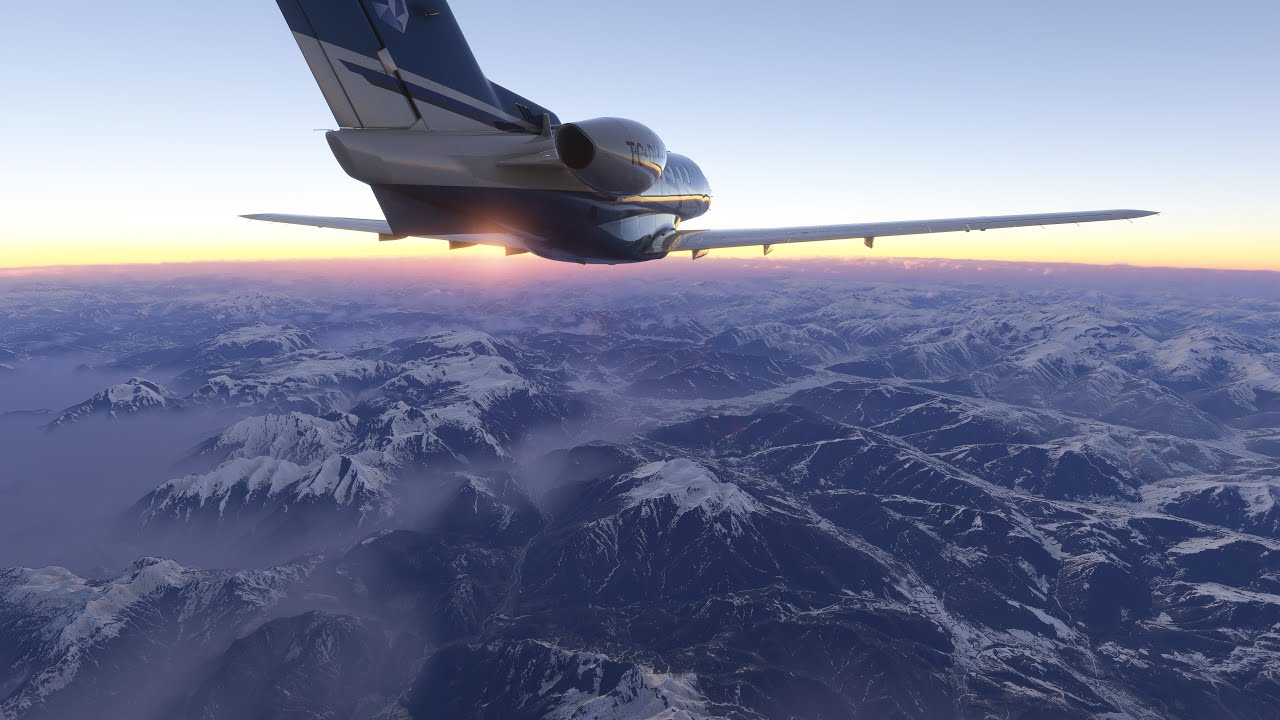 “PC-24 Cargo Run to Lecce | Swiss Precision, Questionable Decisions”