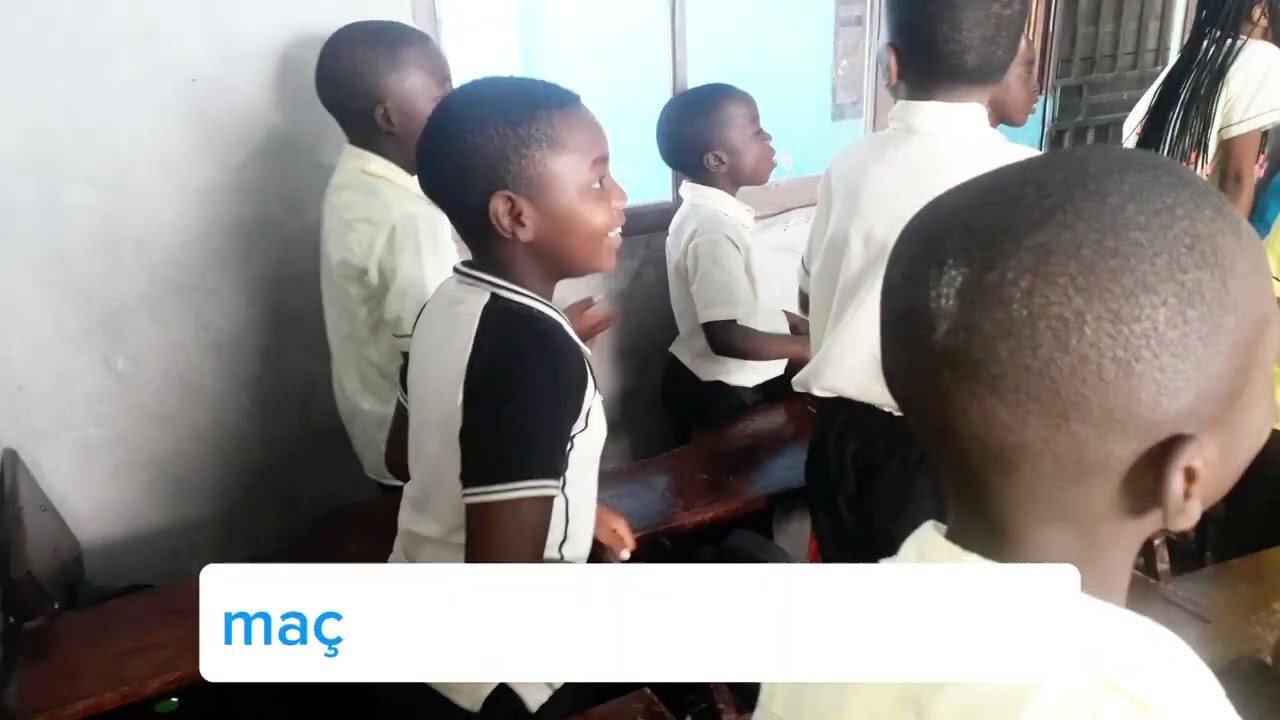 Uma visita especial aos meus antigos alunos na Escola Privada Eduardo Neto! Foi uma benção. 🇲🇿👌✊
