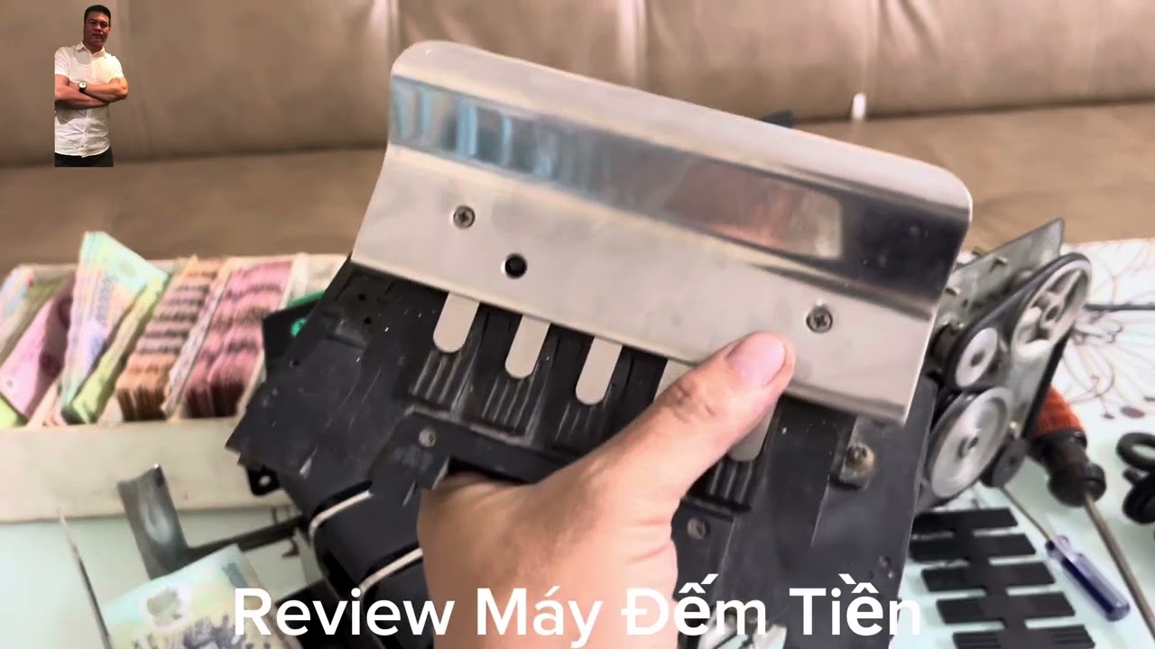 Cách Tự Thây Linh Kiện Máy Đếm Tiền Tại Nhà Khi Máy Gặp Tình Trạng Đếm Thiếu Dễ Dàng Nhất!!!