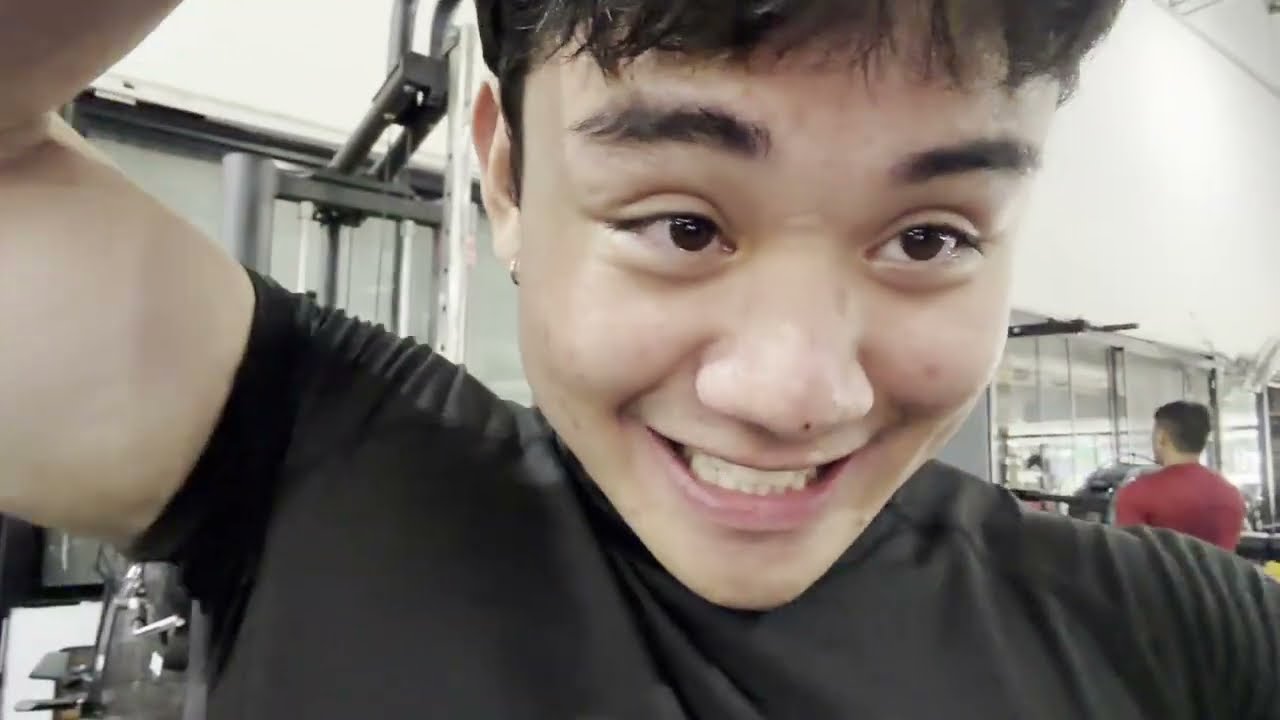 ซ้อมเเขนกับ Johnny ALLOUT l อย่าพึ่งอ้วก l FirstSizeM