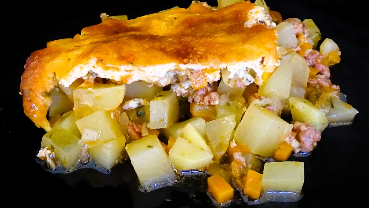 Сочная мусака с мясным фаршем и картофелем по рецепту Бабиной. Домашний вкус!