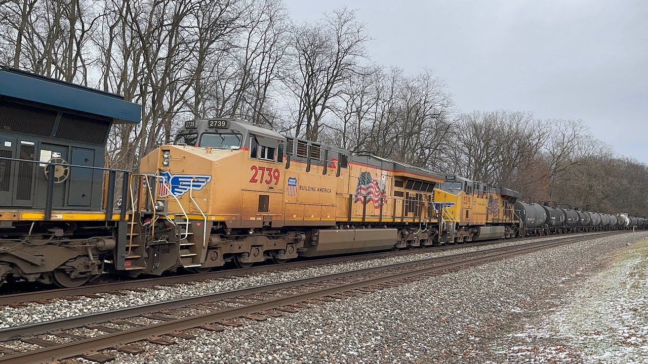 CSX Trains in Cuyahoga Falls Ohio 12/20/2025 | CSX New Castle Subdivison