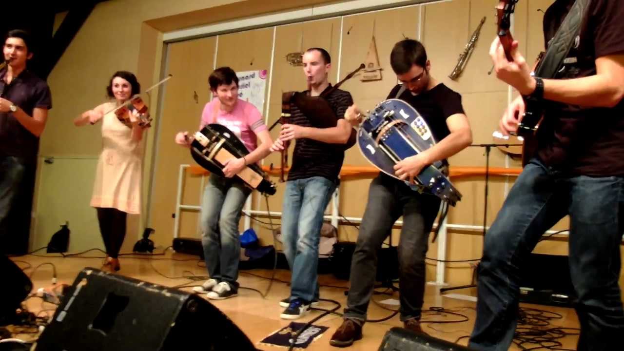 Les Piliers de Bal - Bourrée de Montfort/La charge @Balanniversaire