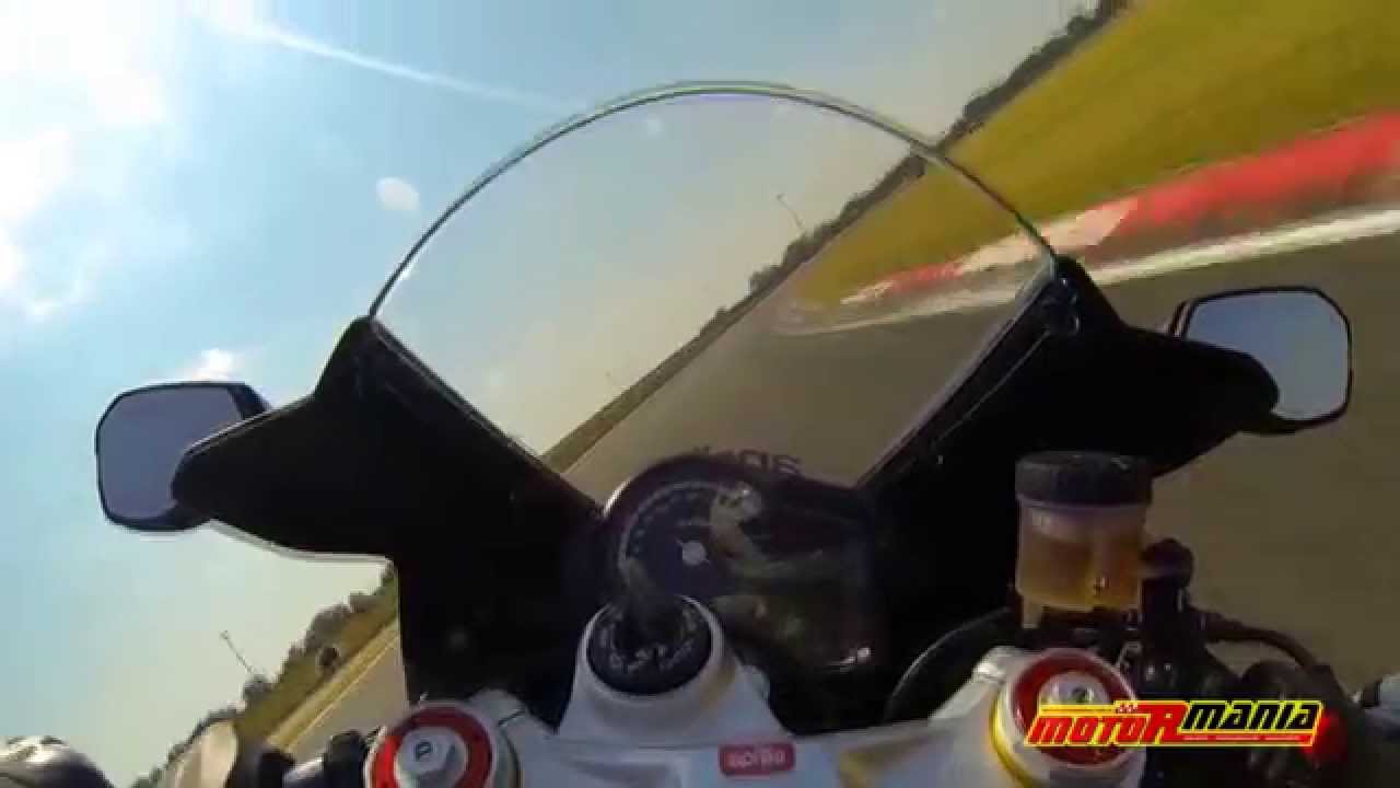 Aprilia RSV4 RR 2015 - onboard Pejsera z toru Slovakiaring!
