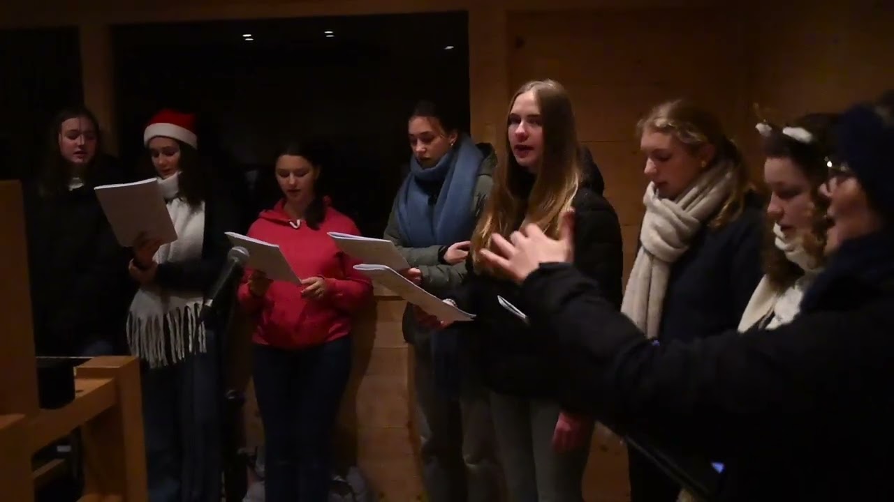 Jeugdkoor Respiro op de markt in Neerpelt
