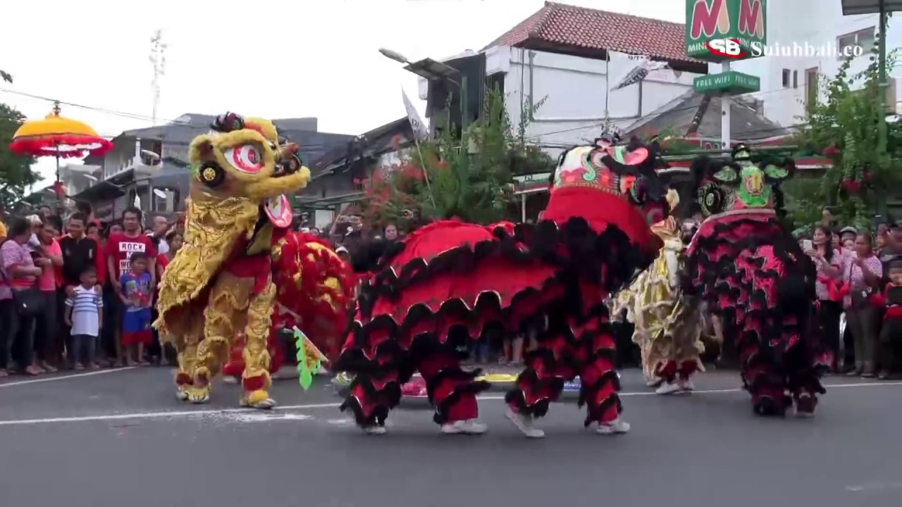 Parade Barongsai & Liong Keliling Kuta Jelang Tahun Baru Imlek 2568