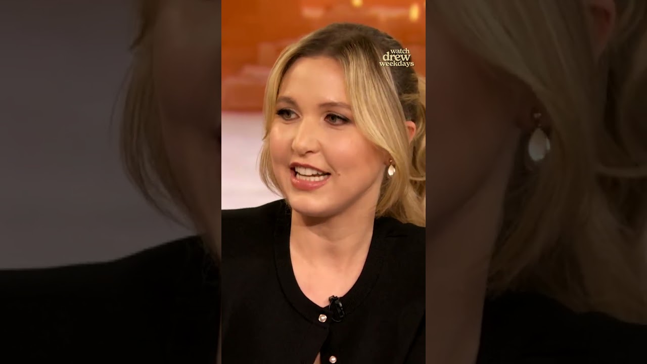Taylor Tomlinson on How Feeling Fulfilled Can Make Dating Harder | #Shorts