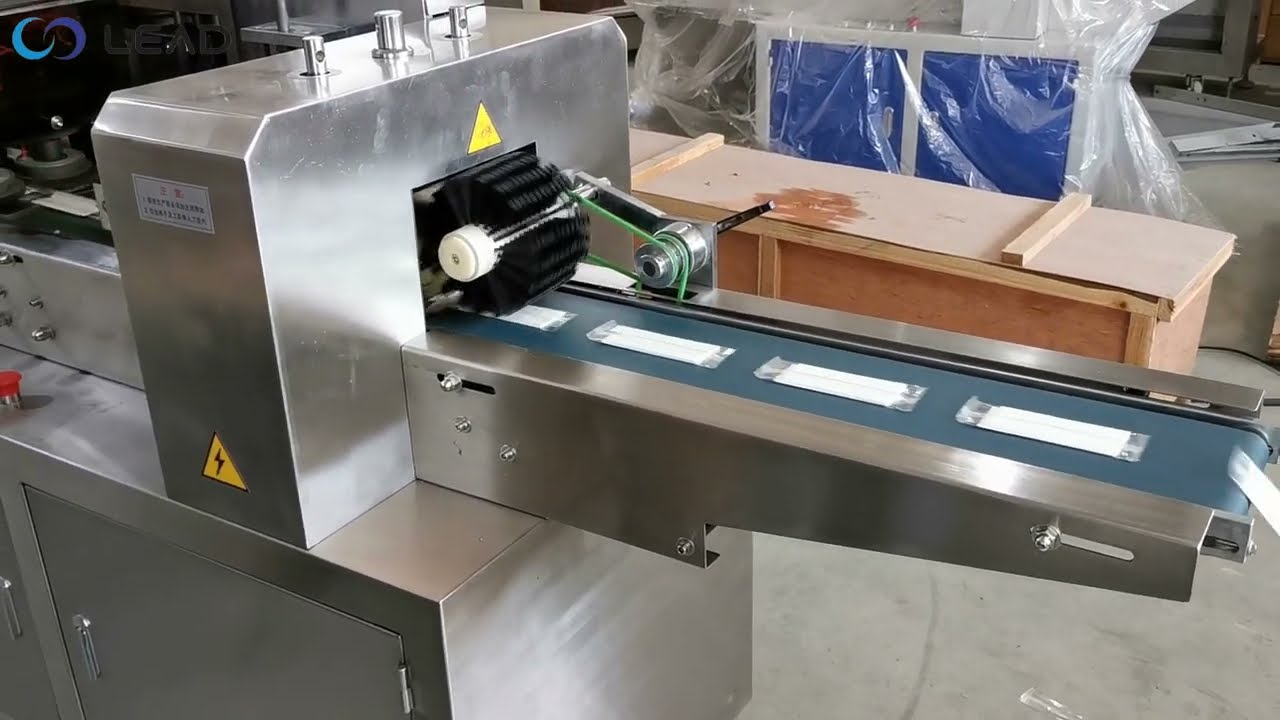 Tek parça ıslak mendil paketleme makinesi