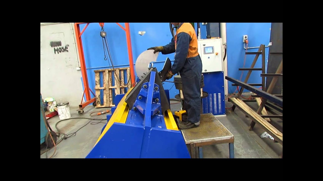 Sectional screw flight forming - even the most difficult flights can be formed perfectly in seconds