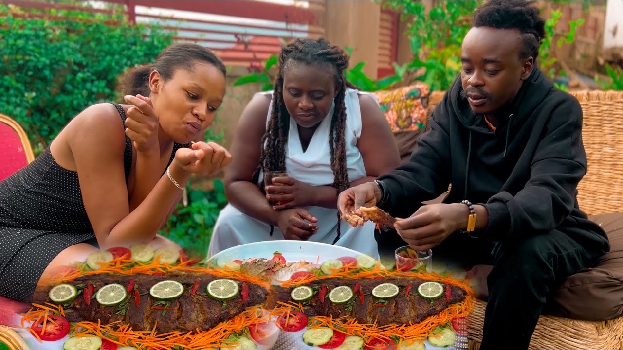 FOOD SURPRISE!😳BARIYE IFI YOSEl REGIS Aguriye Ifi yose Mama We Babishwaniramo 😮😭#REGIS NA MAMAWE😭