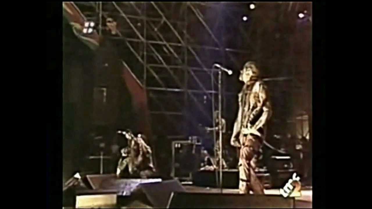Nine Inch Nails - THE WRETCHED (TMC2 TV)  live  HD