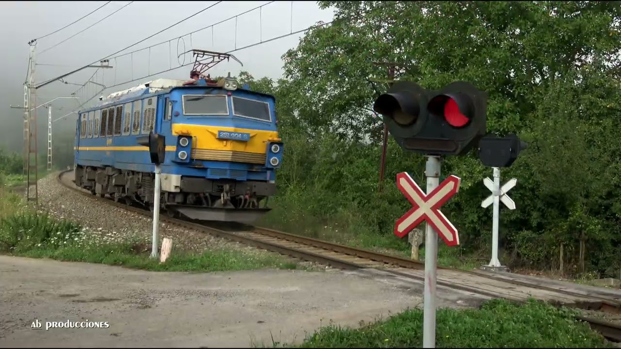 TRAINSPOTTING (VOL. 3932) Locomotora Renfe Serie: 251 (Una Veterana) (UHD 4K)