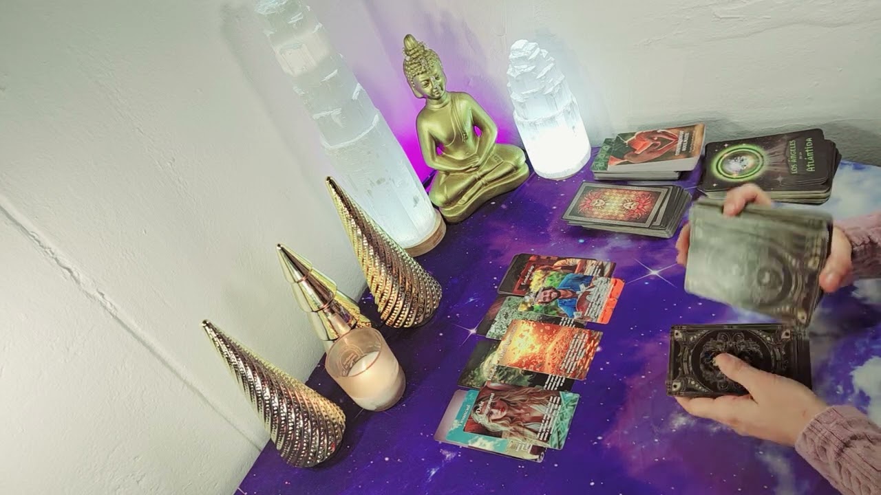 VIÓ AL ARKANGEL MIGUEL LA VIDENTE ECHÓ AGUA BENDITA A TU FOTO CUANDO SALIO DOS MUJERES DE SU ALTAR