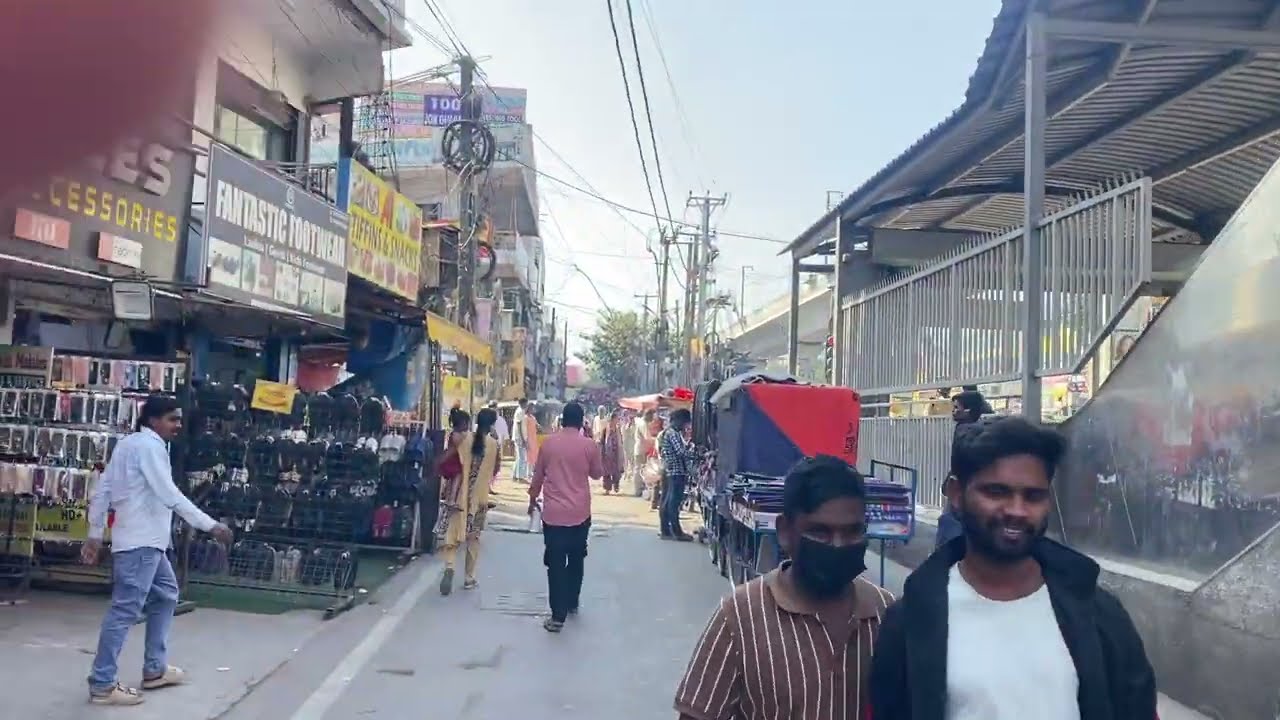 India’s cheapest shopping streets||road side shopping ||my India journey 