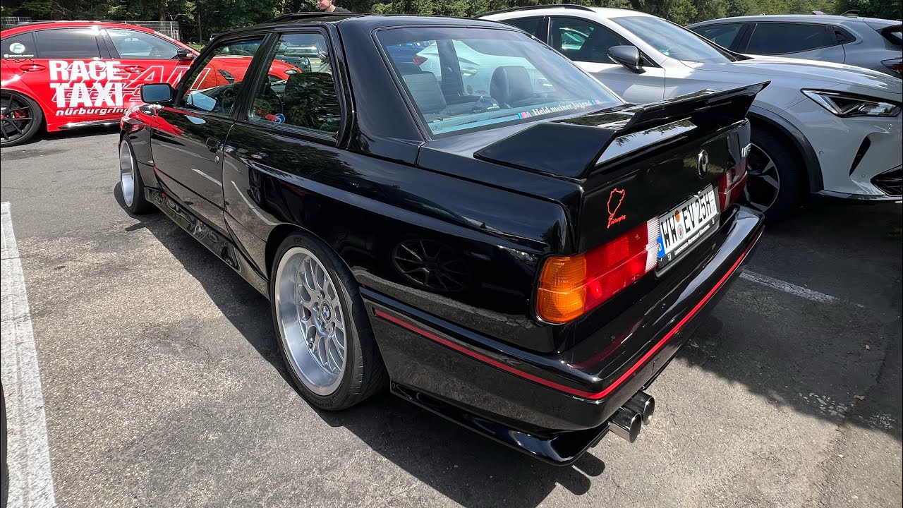Aceleraciones y sonidos en NÜRBURGRING!!! (Ferrari F12, M3 E30, GT3RS, GTR, C6 Z06, etc…)
