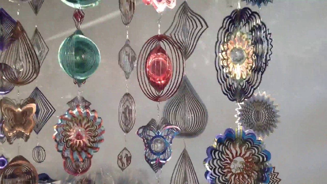 Wind Spinner - video - rotating 3D decorations - shop Art of Shine