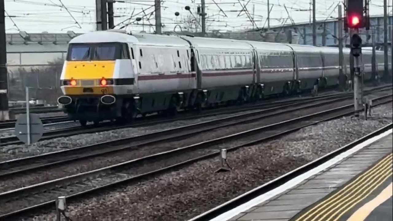 Trains at Doncaster (12/01/2025)