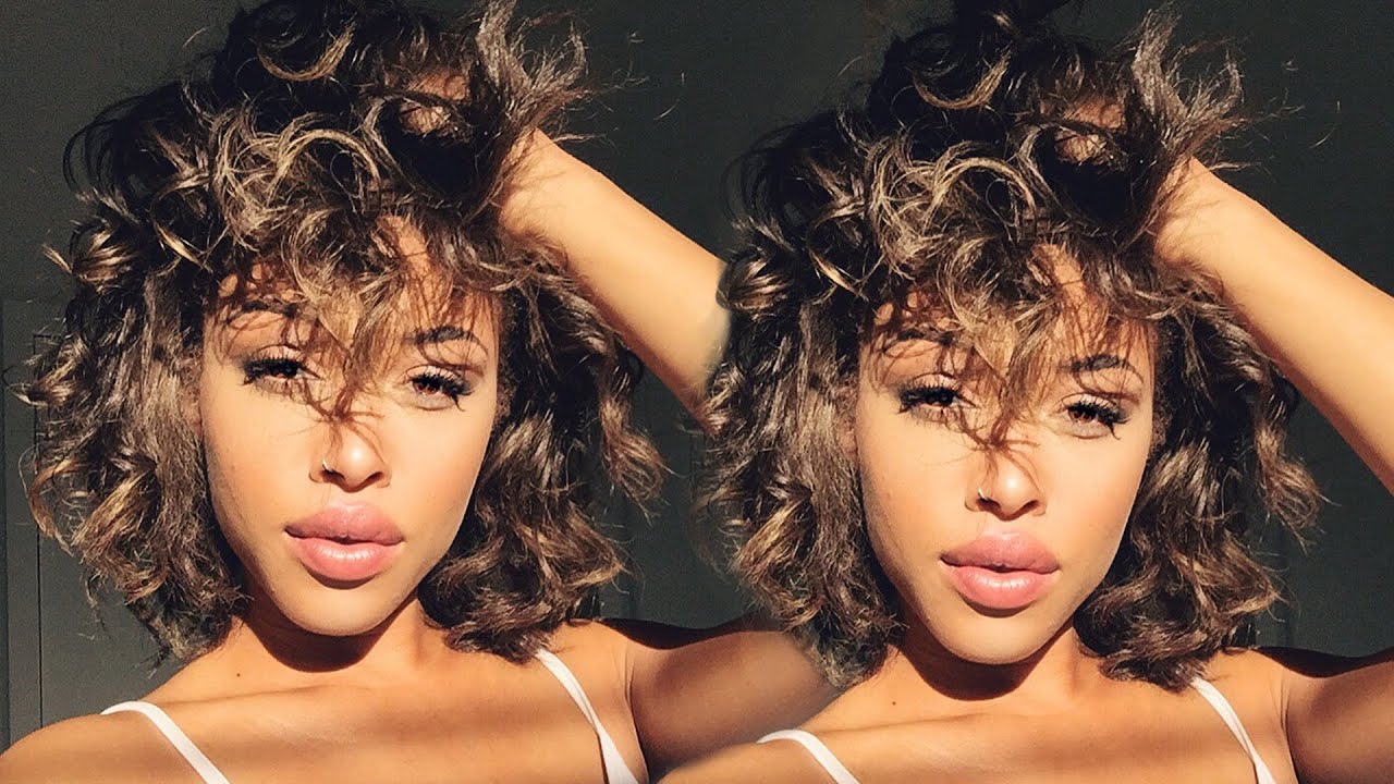 GRWM: Natural Makeup + Big, Bouncy Curls