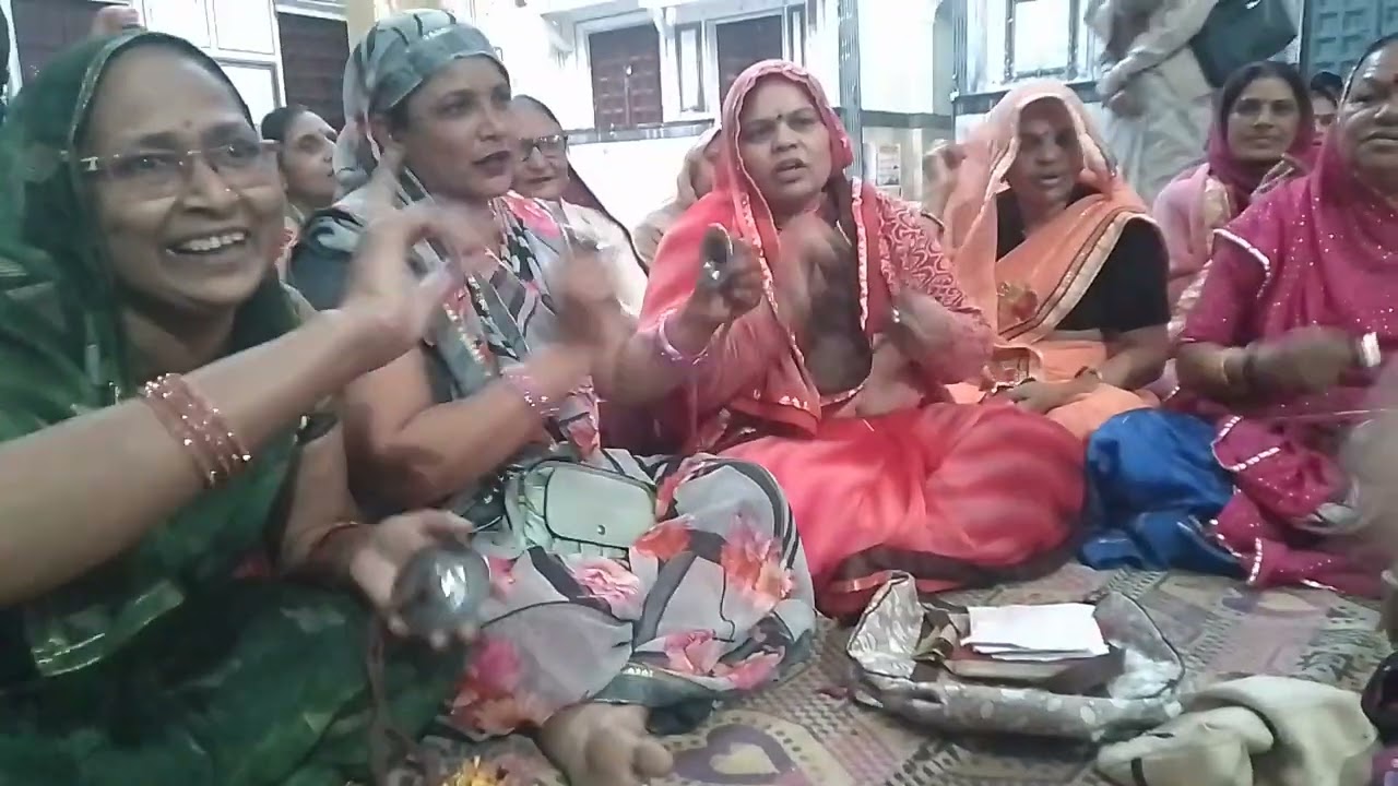 होली।। स्पेशल।। भजन।।कै तौ गई तू पनिया भरन को कै तोपै मदनमोहन रीझौ।।