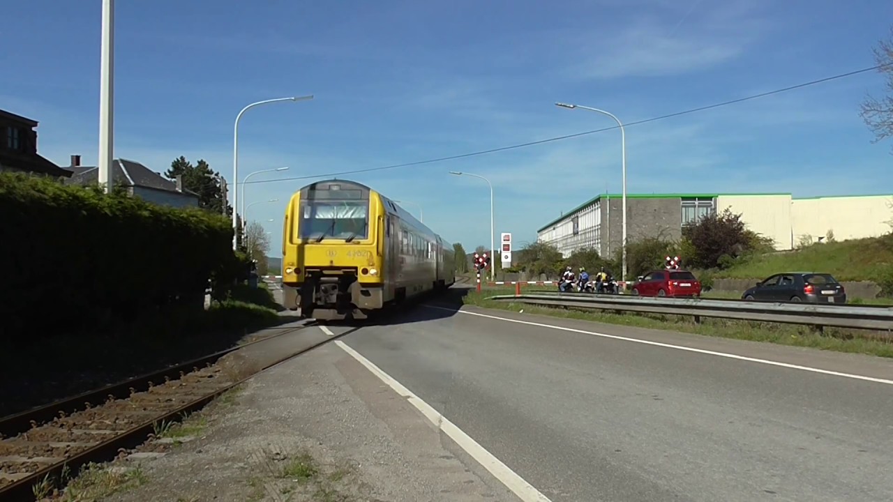 Passage a Niveau Couvin/ Spoorwegovergang/ Level Crossing/ Railroad-/ Bahn&uuml;bergang