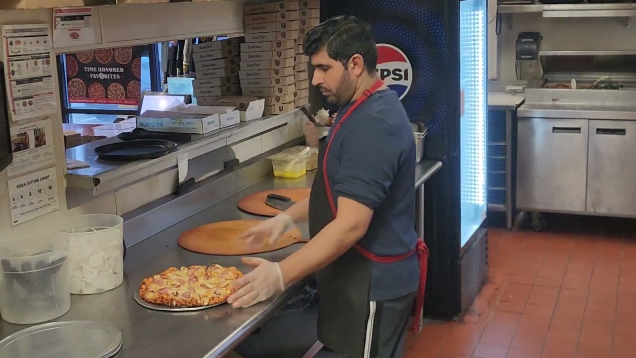 ROUND TABLE PIZZA  #usa #pizza #food #fastfood #pizzalover #italianfood #pizzafood #pizzatime #Lodi