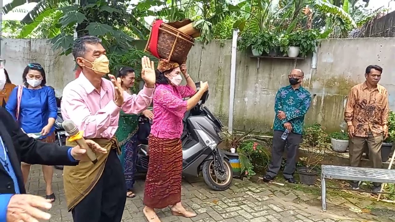 Eta mangalop boru, prosesi memasuki rumah acara Maralop, adat Simalungun #pestabatak #simalungun