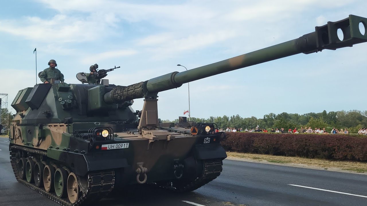 Military Vehicles on the streets of Warsaw| Polish National Army Day 2024|