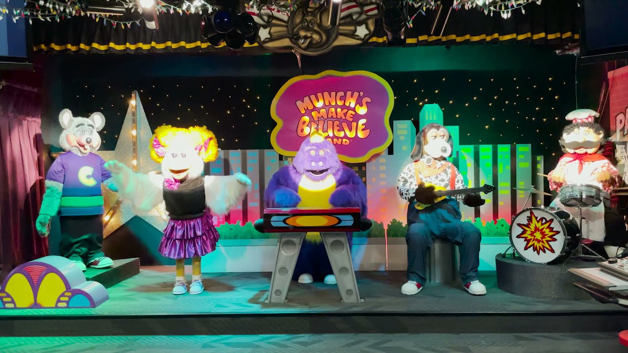 Chuck E. Cheese - Show 3 - Song of Summer