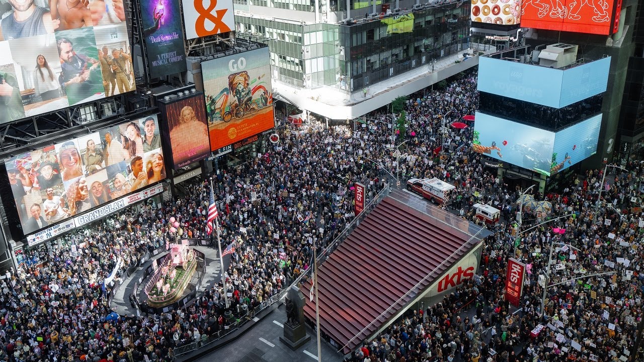 NYPD estimates more than one hundred thousand protesters flood NYC streets for No Kings march