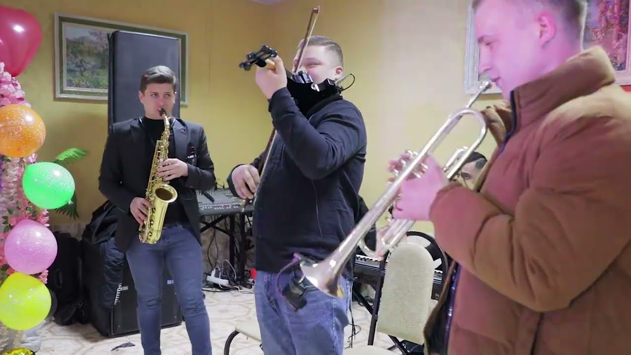 Formația Ion Creciun.Colaj muzical la instrumente.