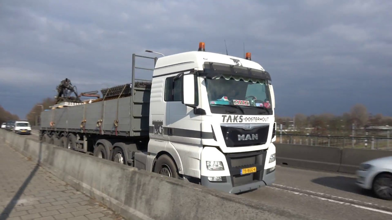 4K 100 Mbps trucks,  vrachtwagens, LKW, Munnikensteeg,  Zwijndrecht,  6 maart 2018