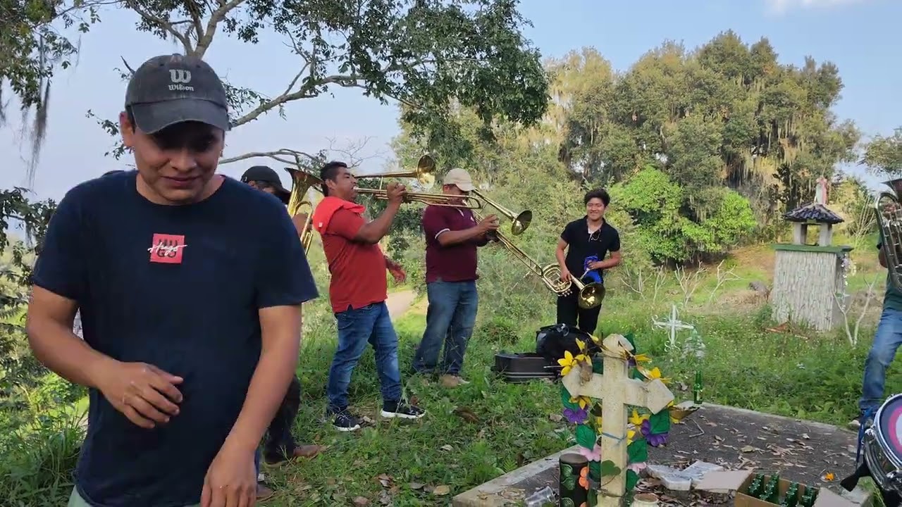 Cumbia del muerto banda Flor de caña 🎺🥁