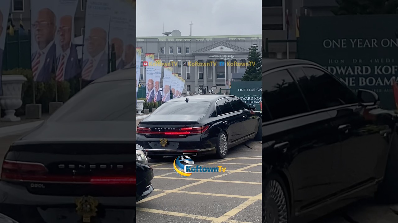 President Mahama Arrives For Dr. Omane Boamah&rsquo;s Cenotaph Unveiling At The Ministry Of Defence