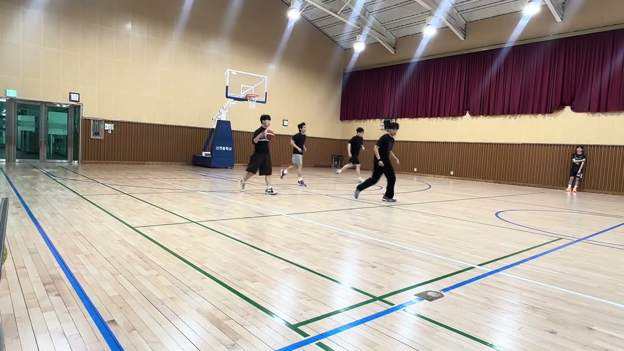 신입 A 신입 B 