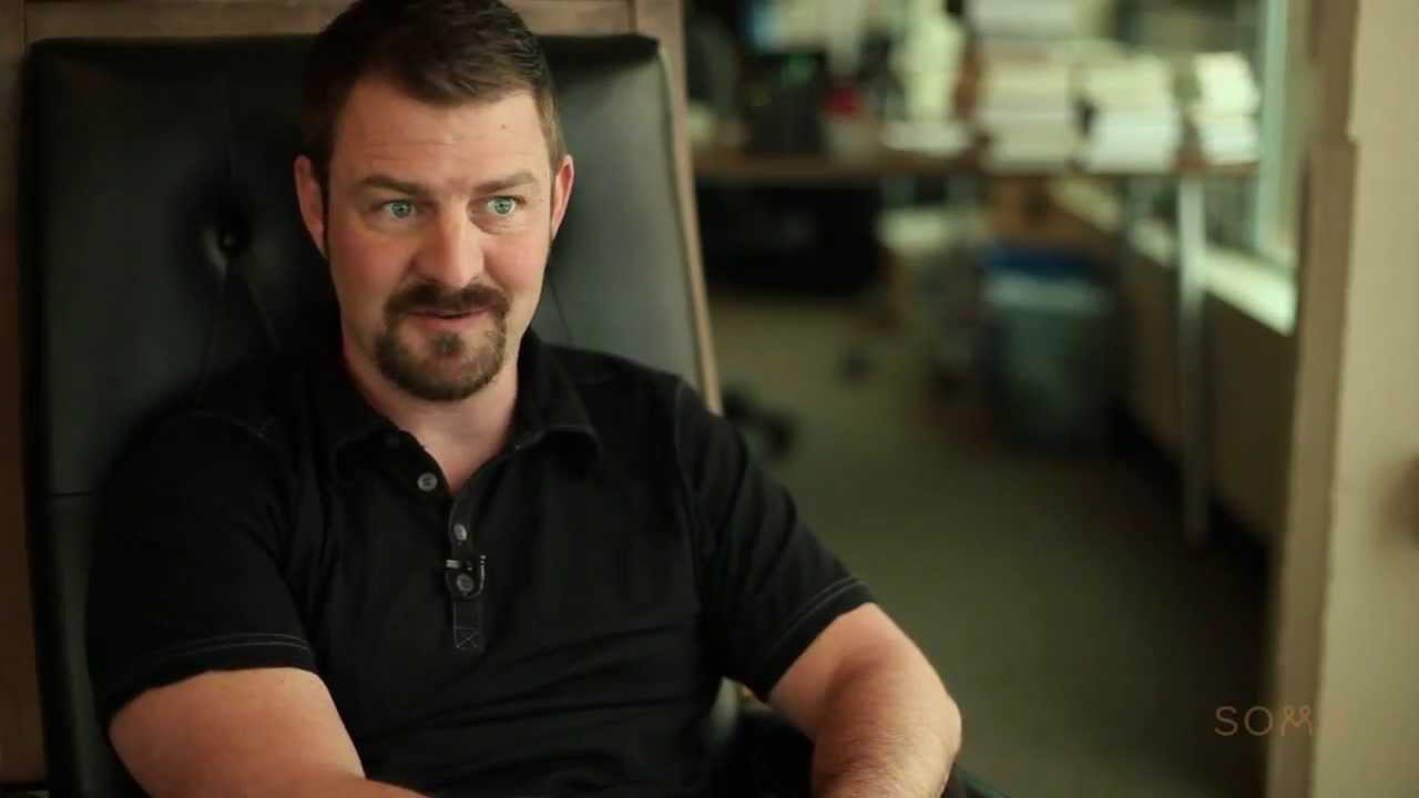 What is the Difference Between a Bible Study and a Missional Community?