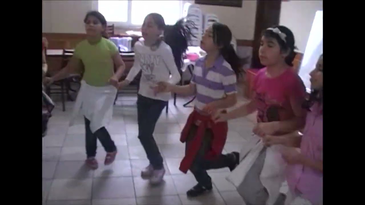 Bayburt Beşpınar köyü kız folklor ekibi eğitimi 2010