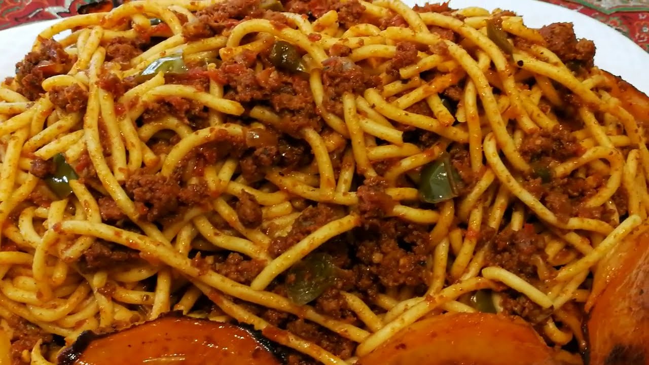 خوشمزه ترین ماکارونی به سبک ایرانی مامانپز،باتهدیگ سیب زمینی باآشپزخانه فریبا Delicious Spaghetti