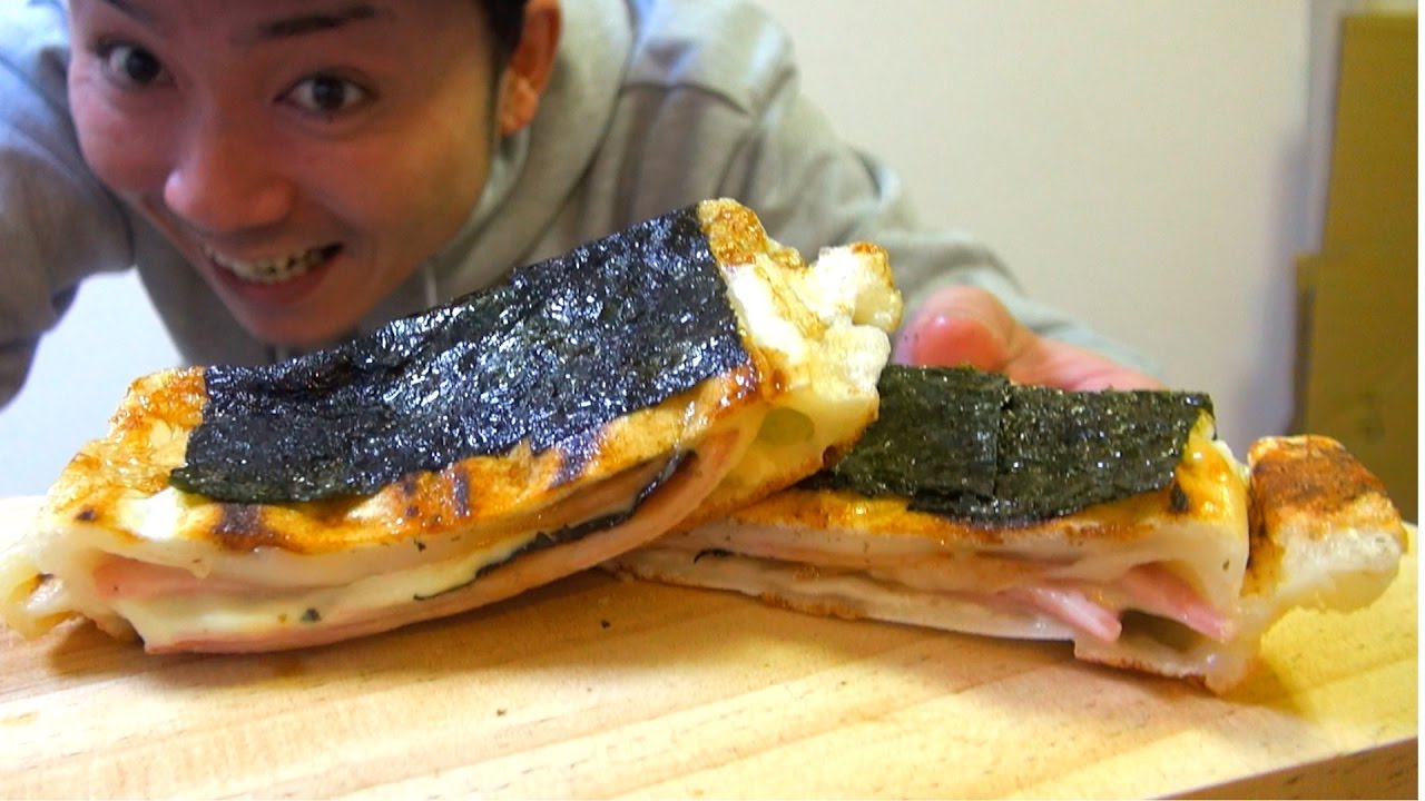 パン抜き!!【餅ホットサンド!?】ベーコンチーズ＋海苔に砂糖醤油！これ最高じゃね？！