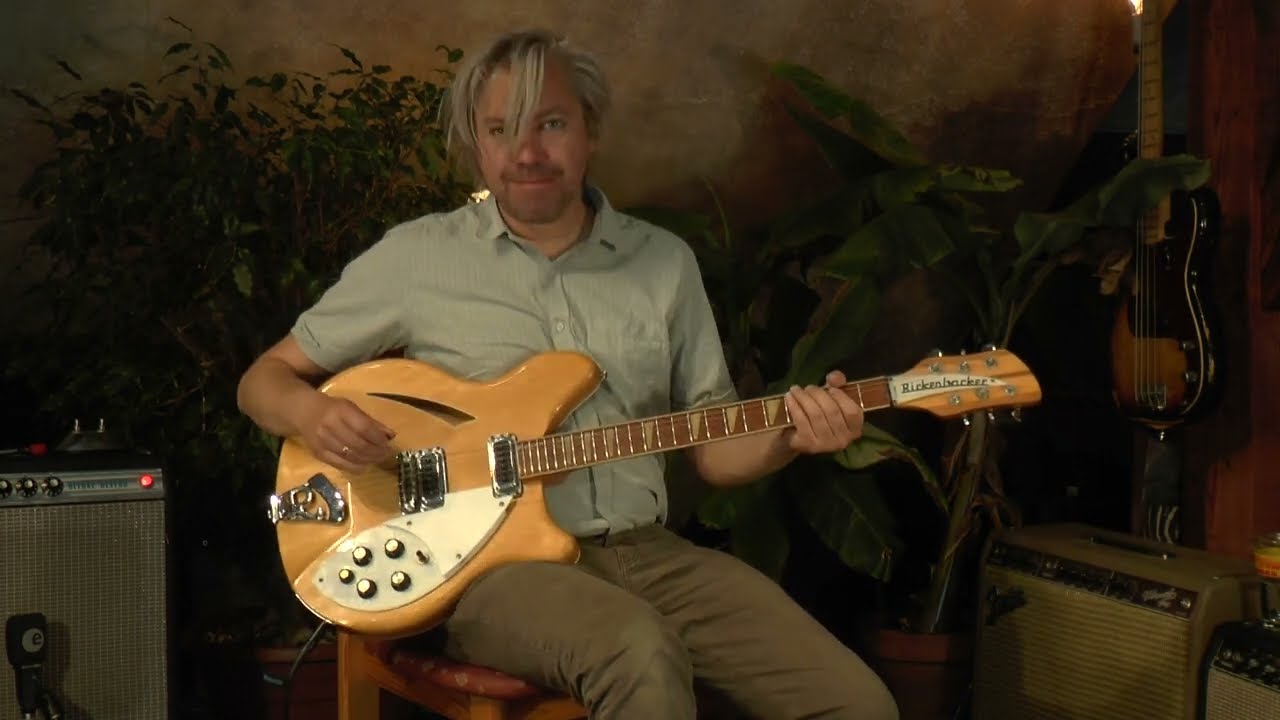 Rickenbacker 360 from 1973 presented by Vintage Guitar Oldenburg and Tobias Hoffmann.