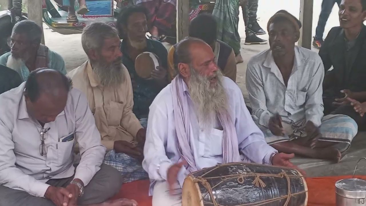 ডিগ্রী চর হযরত শাহ কামালের মাজার 
