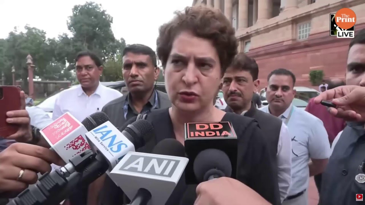 LIVE: Priyanka Gandhi speaks on CJP Protest I Rahul Gandhi's Dharna I Sonam Wangchuk's health | BJP