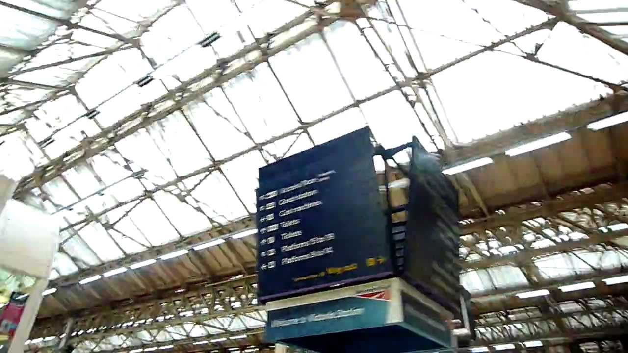 Directions: Victoria underground to Victoria Coach station in London