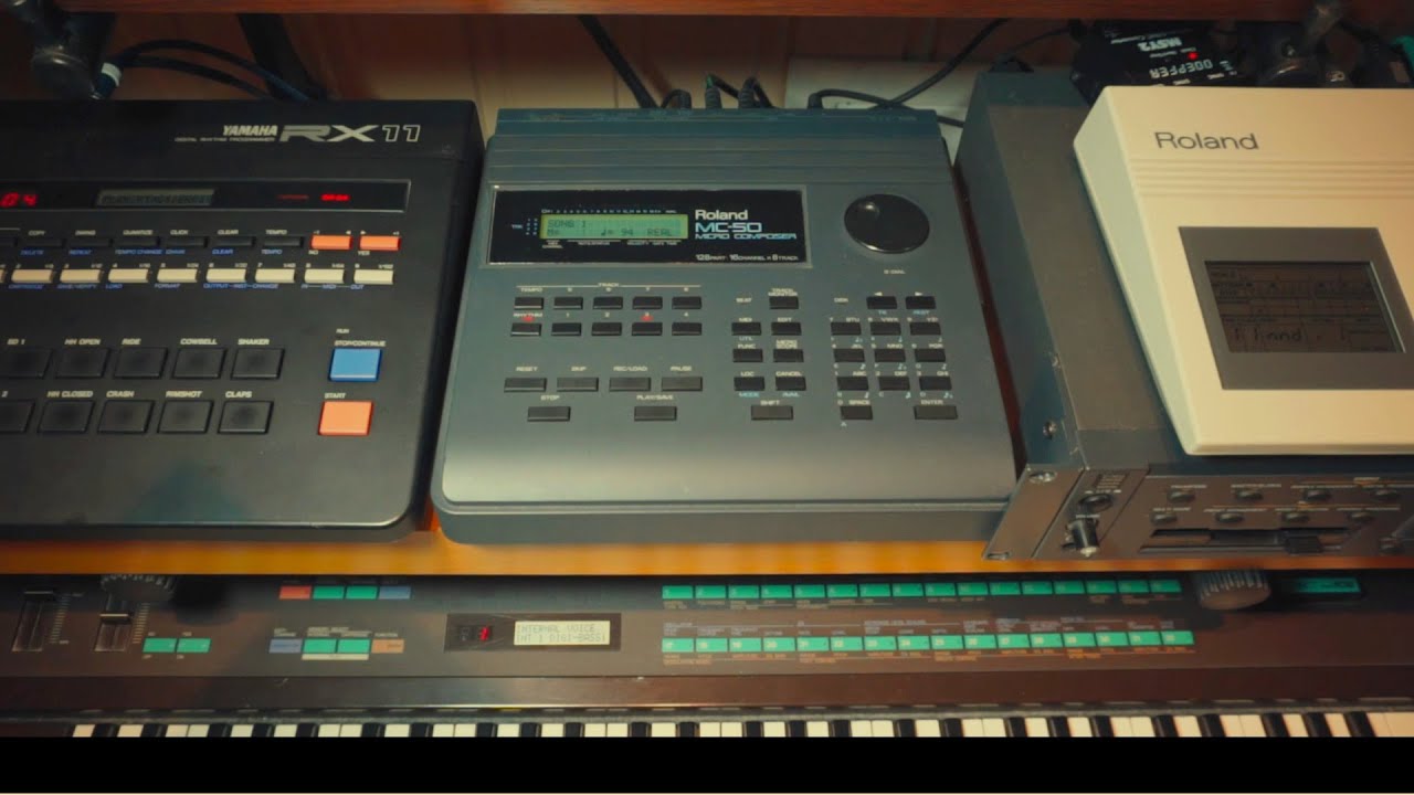 Roland MC-50 sequencer and TR-626 drum machine tutorial | Vintage Mojo