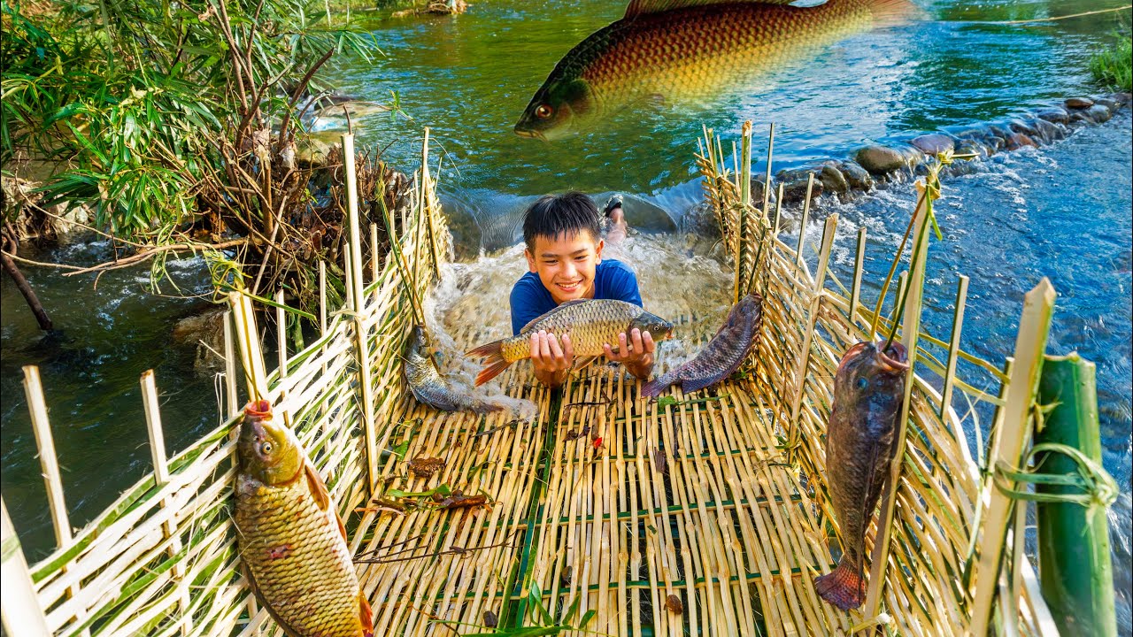 FULL VIDEO: A Day in the Life of an Orphan Boy, Making Fish Traps and Primitive Fishing Techniques