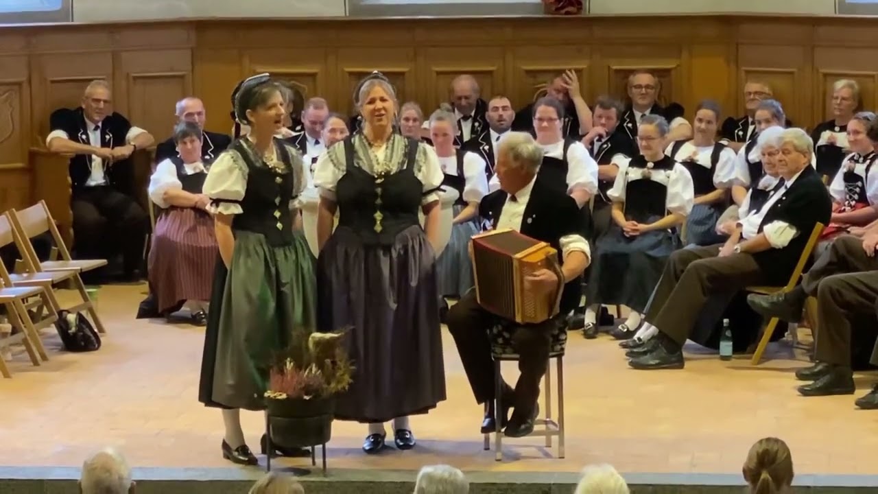 Duett Monika & Brigitte  (Begleitung = Klaus Rubin)