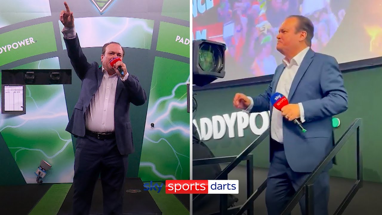 Barry from EastEnders performs an Ally Pally PLAYLIST at the darts!