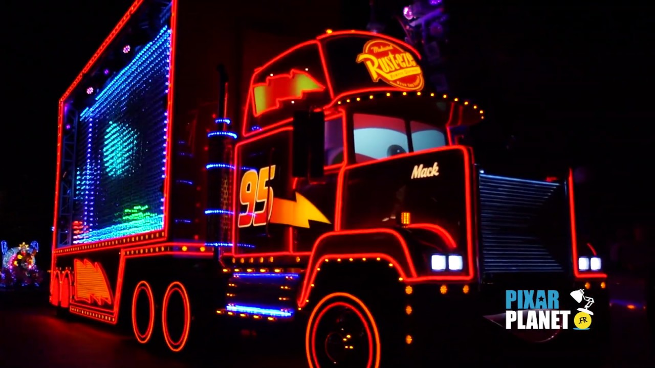 Paint the Night Parade - Disneyland California Adventure - HD - Full