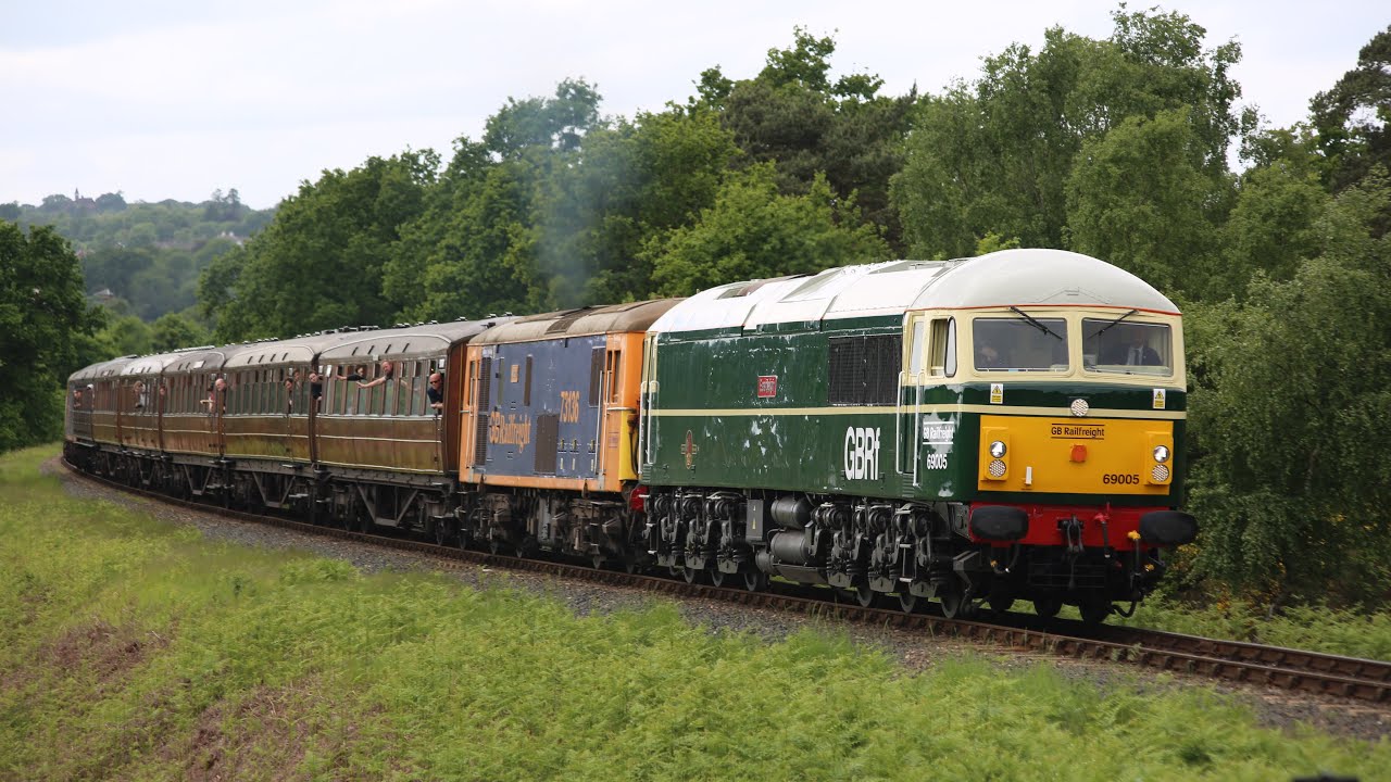 Trains At: Bewdley Tunnel During The Severn Valley Railway Spring Diesel Gala (21/05/22)